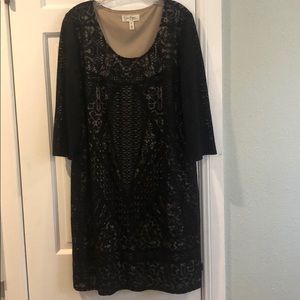 2. Maternity dress Jessica Simpson